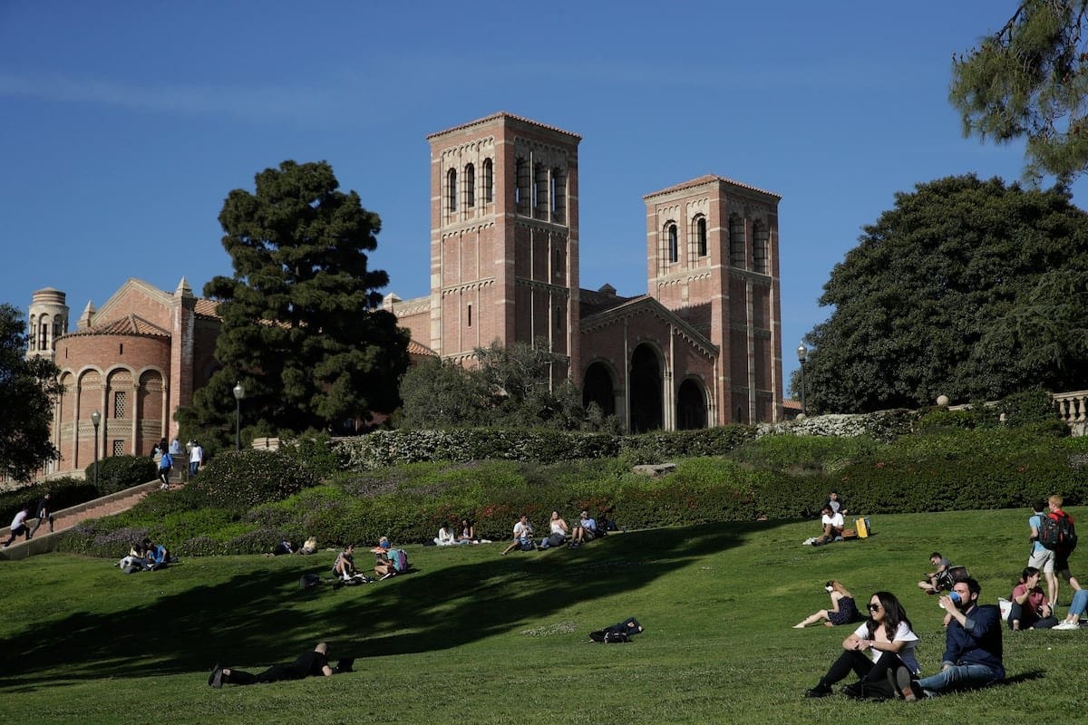 La Administración Trump intensifica su batalla contra estudiantes indocumentados