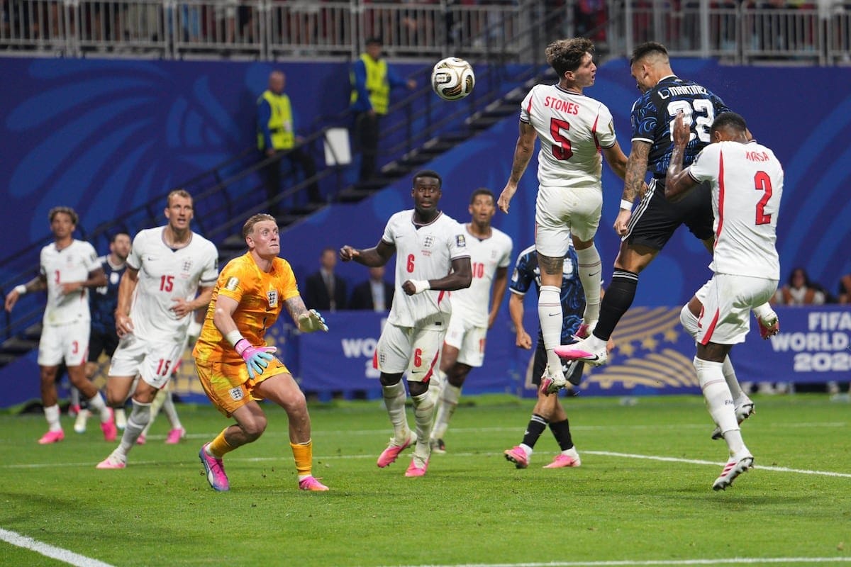 Argentina vence a Inglaterra y avanza a la final contra España