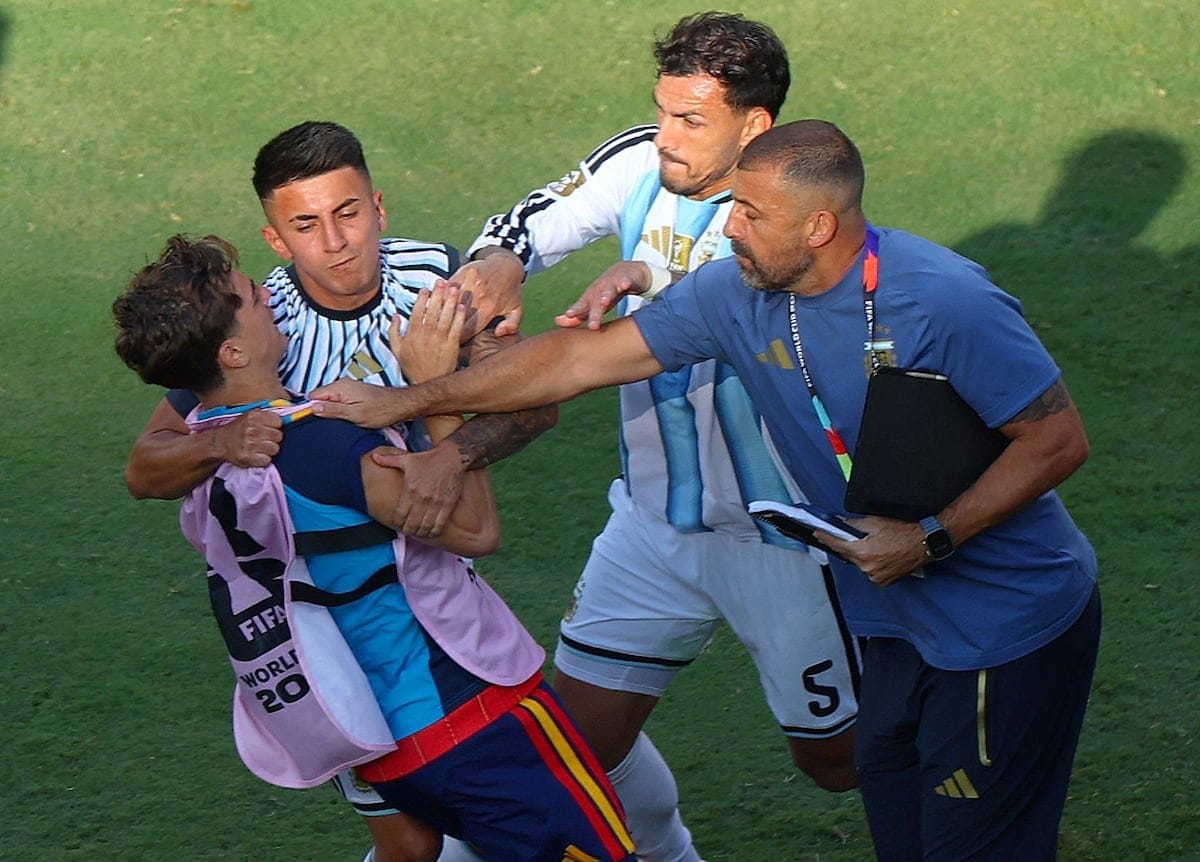 Críticas a la selección de Argentina benefician a la ultraderecha de Milei