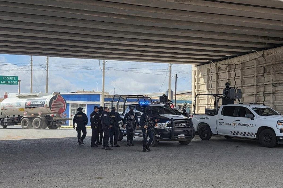 La última matanza que golpea a México: empresarios, funcionarios locales y cuerpos colgados de un puente
