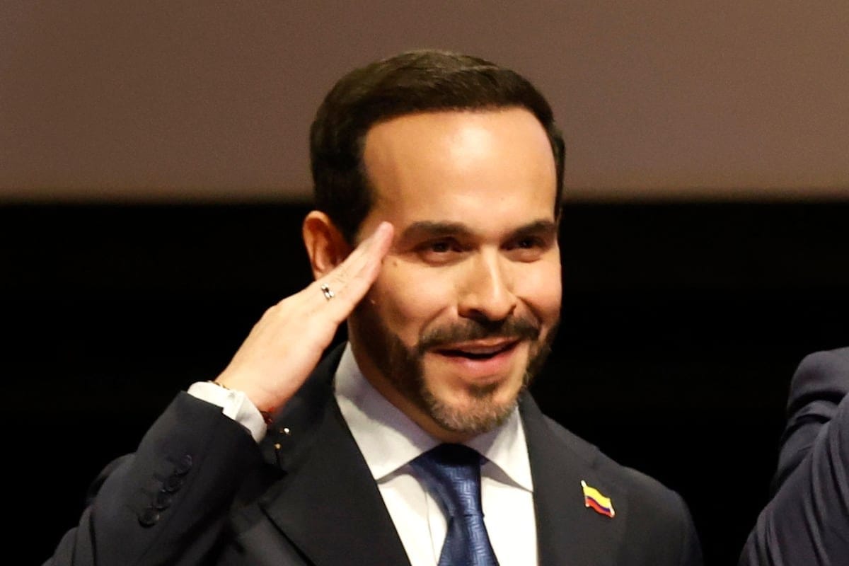 Abelardo de la Espriella cambia de planes y pedirá posesionarse en Cali