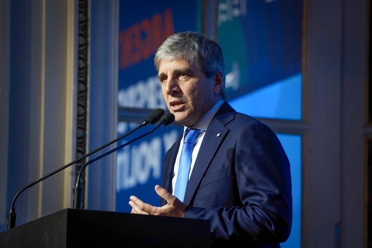 El Gobierno de Milei busca ampliar su régimen de “inocencia fiscal” para captar dólares informales