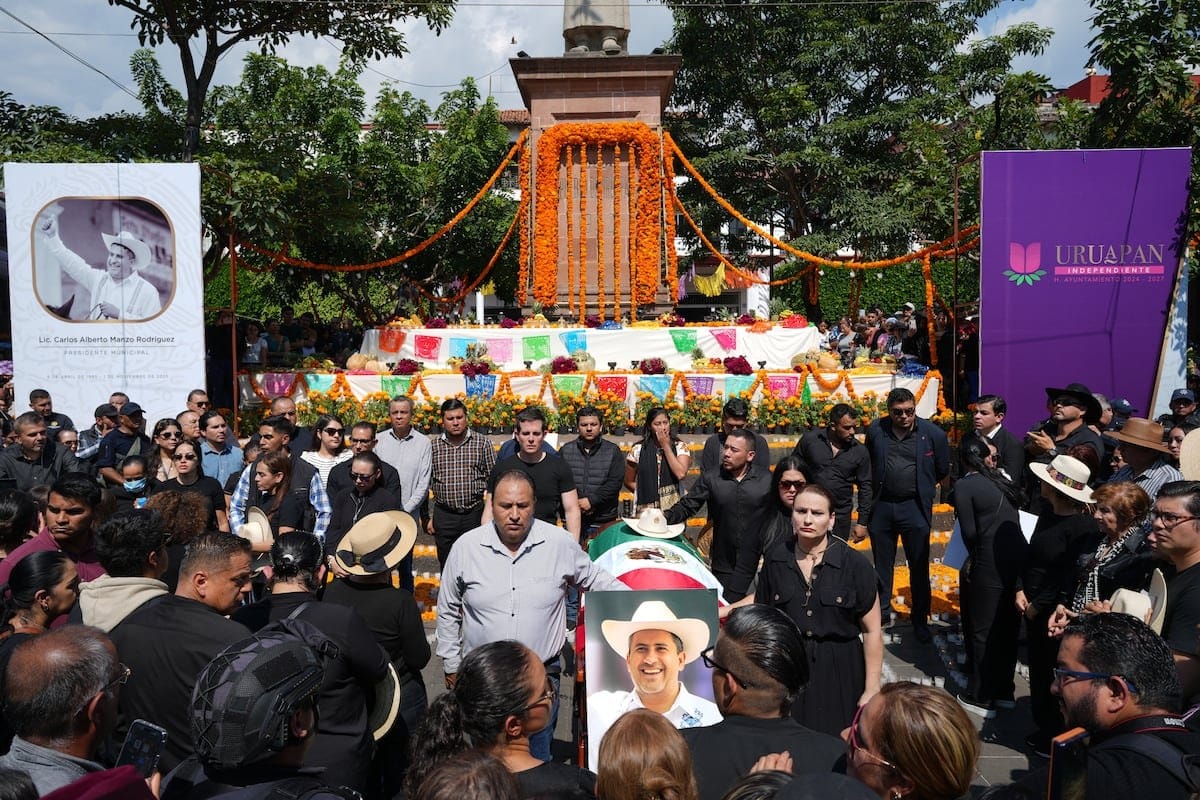 Detienen al líder del Cartel Jalisco Nueva Generación (CJNG) Ramón Álvarez Ayala, 'El R1', presunto autor intelectual del asesinato del alcalde de Uruapan, Carlos Manzo