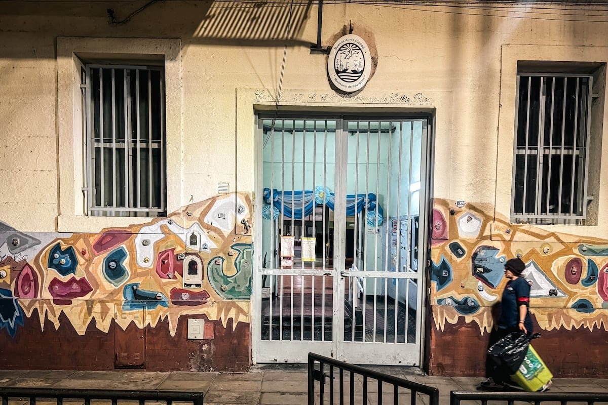 Maestros argentinos en huelga por mejores sueldos