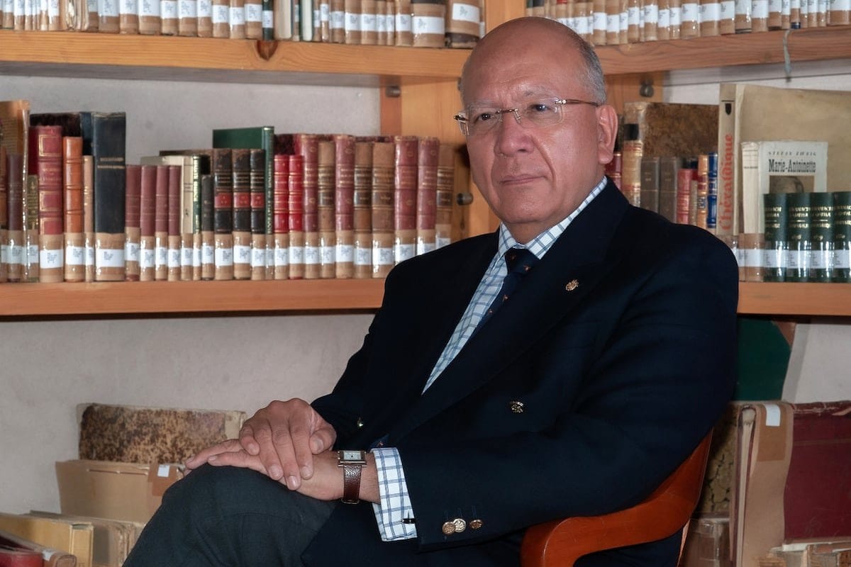 Fallece el poeta y académico Vicente Quirarte a los 72 años
