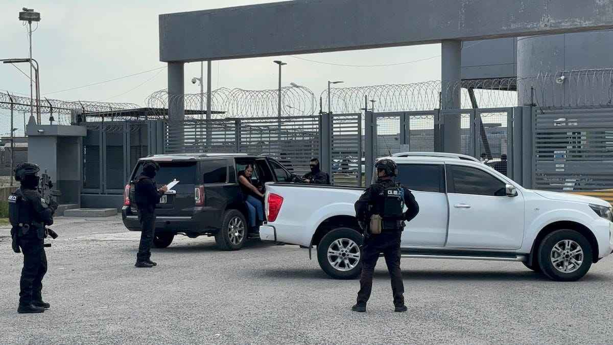 La Fiscalía detiene al exgobernador de Guerrero Ángel Aguirre por el 'caso Ayotzinapa'