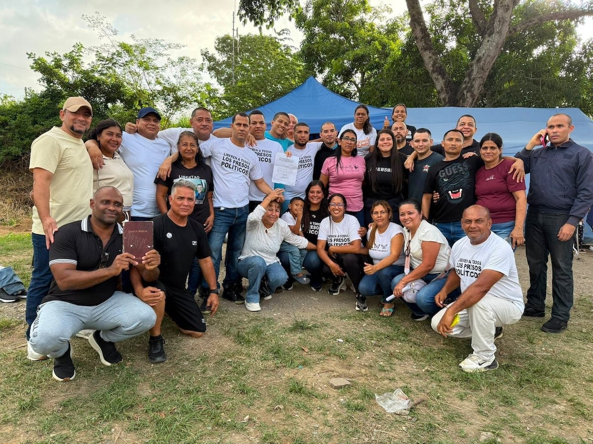 El chavismo anuncia 131 excarcelaciones en medio del diálogo con la oposición venezolana