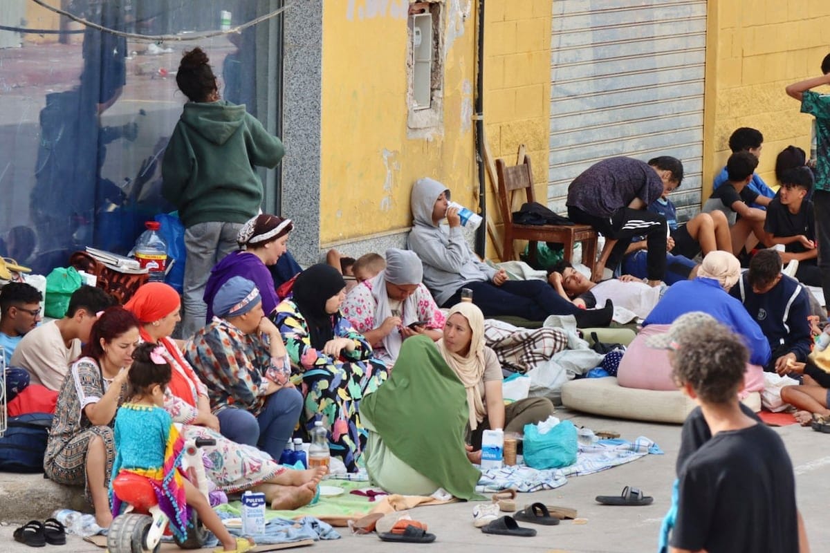 Ceuta calcula que tendrá que atender a más de mil menores migrantes y prepara dos grandes instalaciones