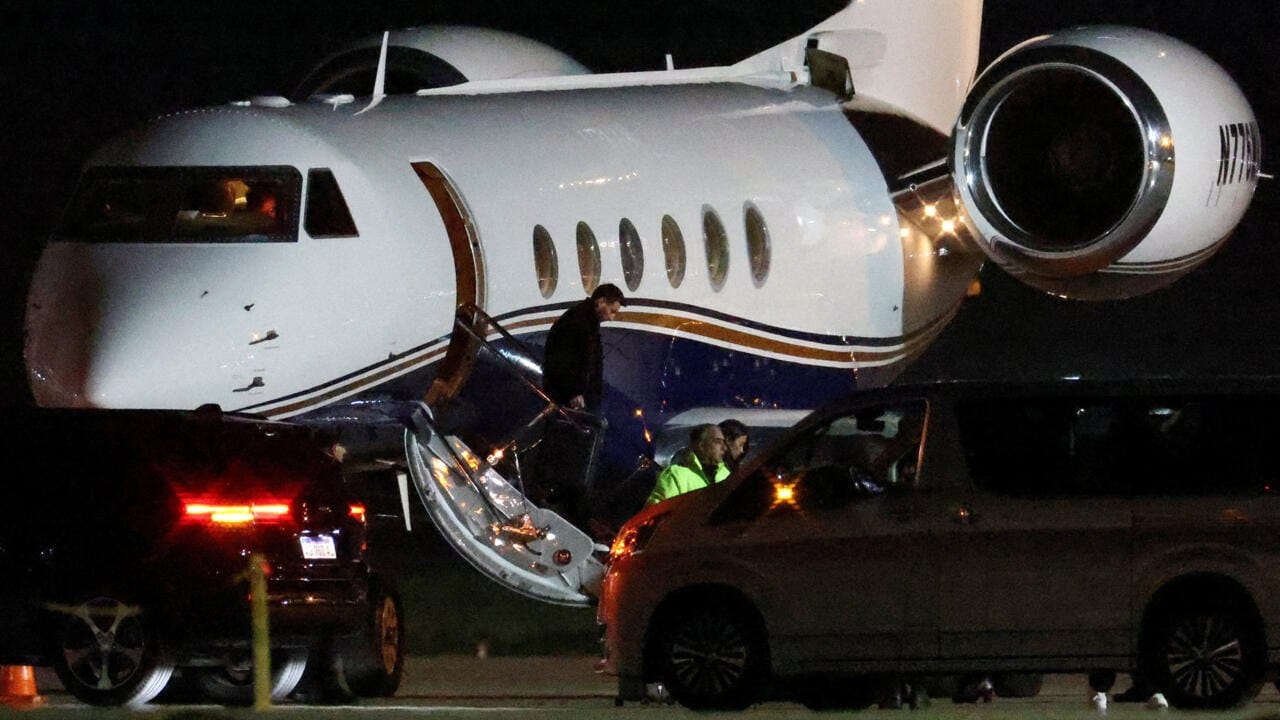 Lionel Messi aterriza en Argentina tras el fallecimiento de su padre
