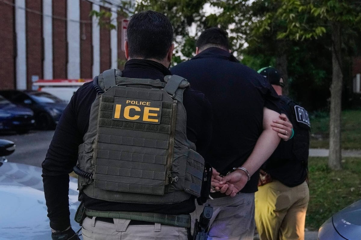 Incumplimiento de directrices en detenciones del ICE
