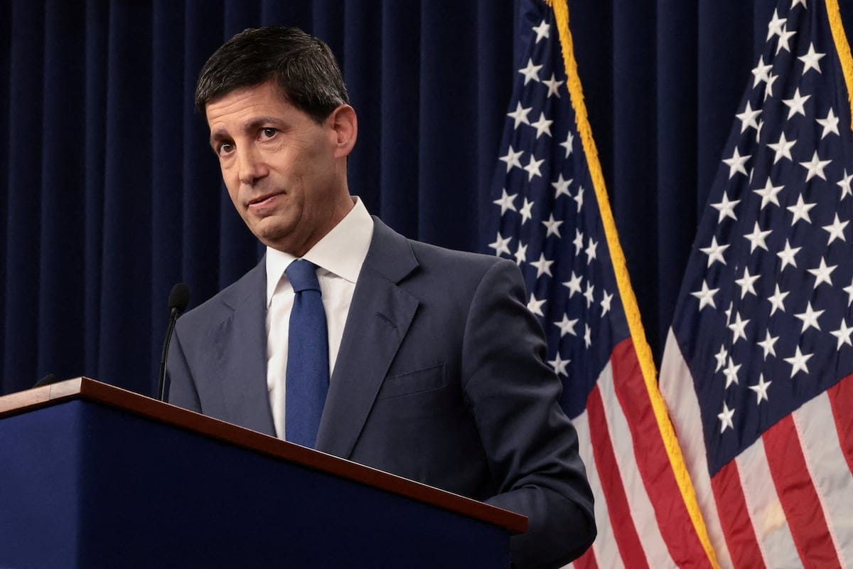 La Reserva Federal sube los tipos de interés en 25 puntos básicos bajo la dirección de Kevin Warsh