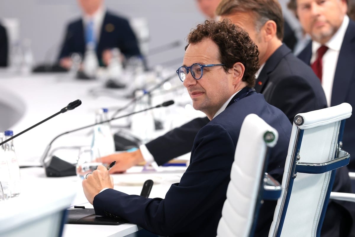 El director general de Anthropic pide frenar el progreso de la IA y exigir verificadores externos
