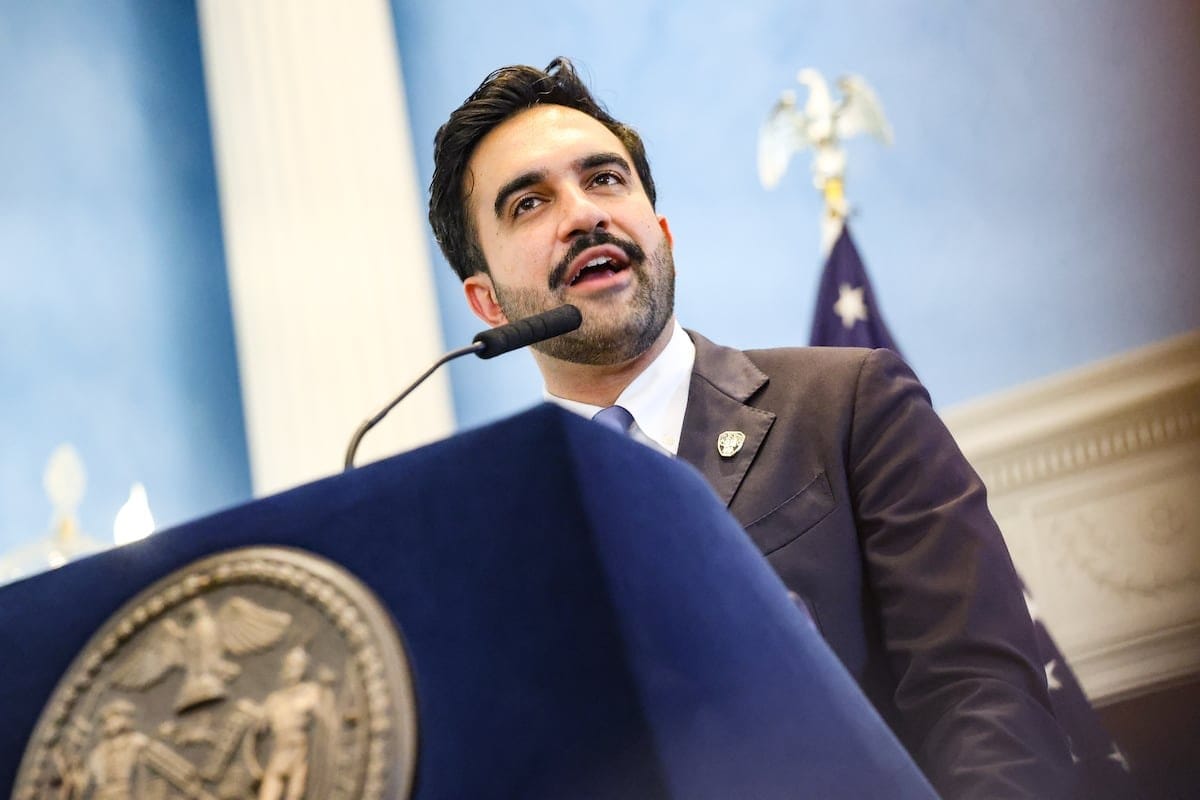 Nueva York y varias ciudades presentan una demanda contra la norma de Trump que busca limitar las ‘green cards’