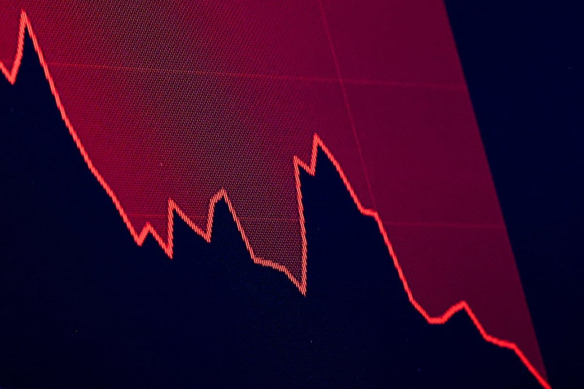 Analistas advierten posible crac de la IA: caída del 35 % en Wall Street y recesión en EE. UU
