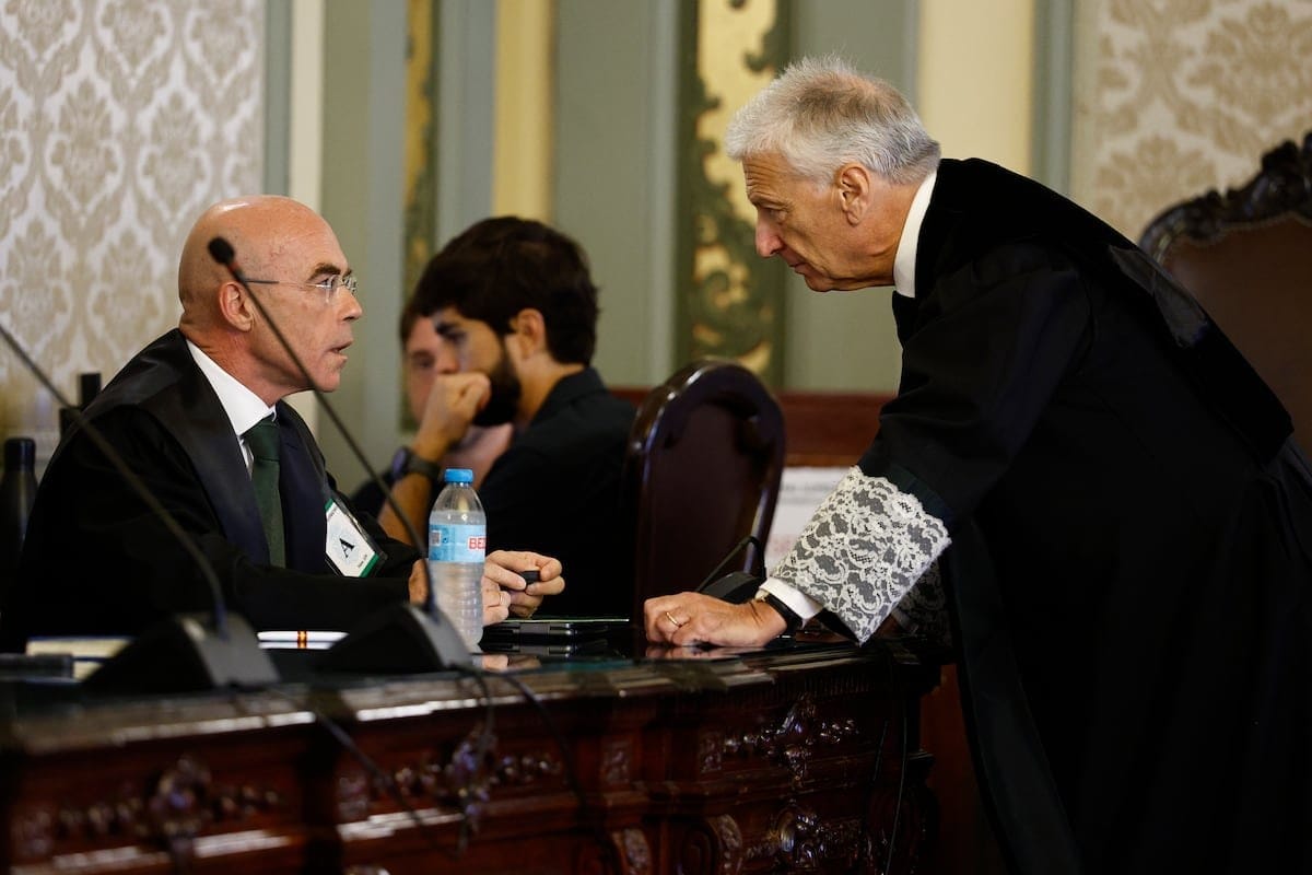 Supremo suspende el voto a nacionalizados bajo la Ley de Nietos tras cuatro horas de deliberación